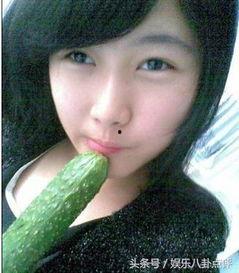 qq吃瓜美女,揭秘网络红人的幕后故事